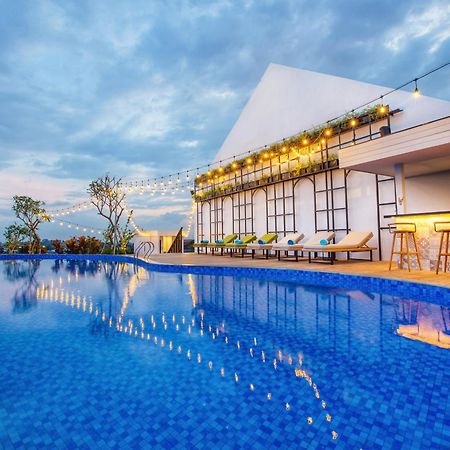 Rv Hotel Gianyar Ubud  Bagian luar foto